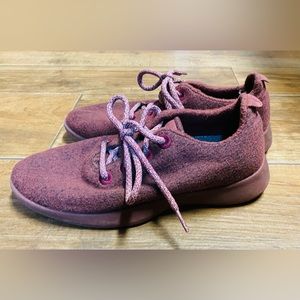 EUC allbirds Women's Tree Runners SZ 9 wine